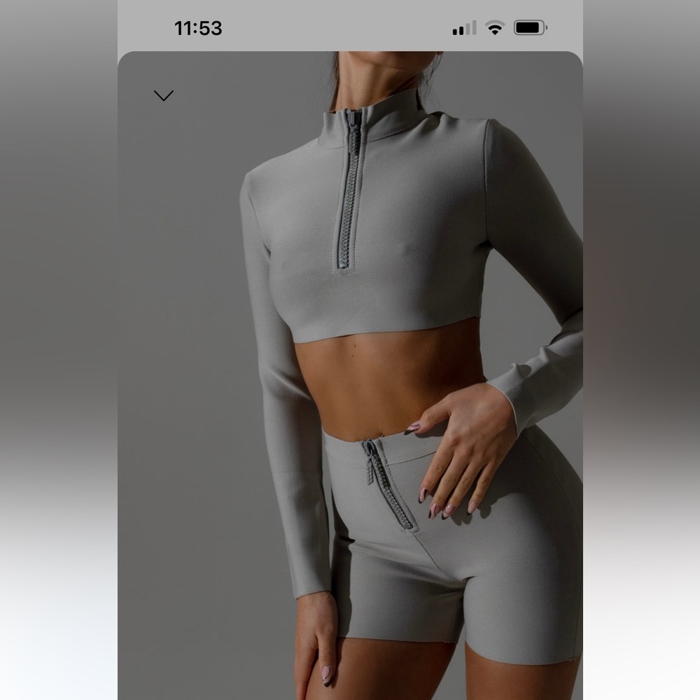 Crop top new with tag